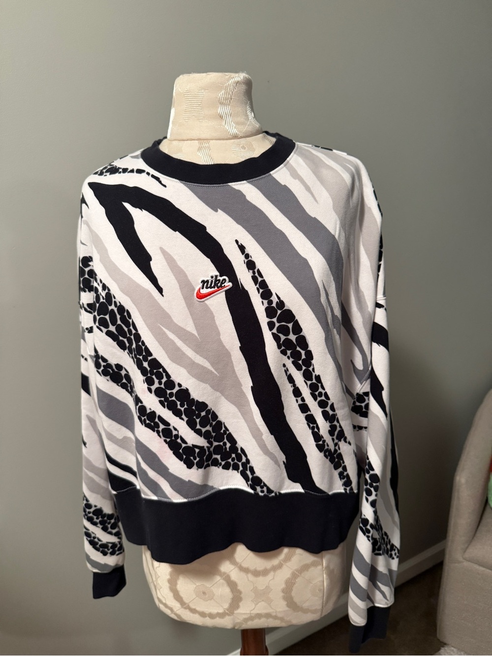 Nike Women’s Black, White & Gray Zebra Print Crewneck Sweatshirt